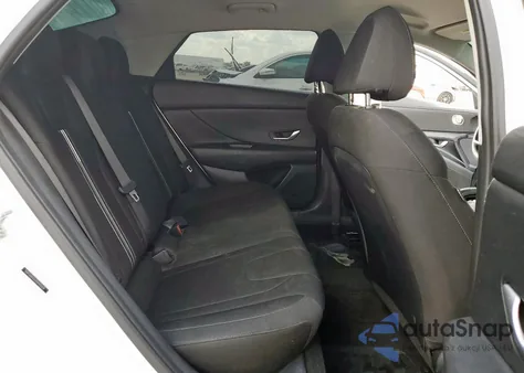 2021 Hyundai Elantra Sel z USA, uszkodzony, nr VIN 5NPLM4AG6MH002610